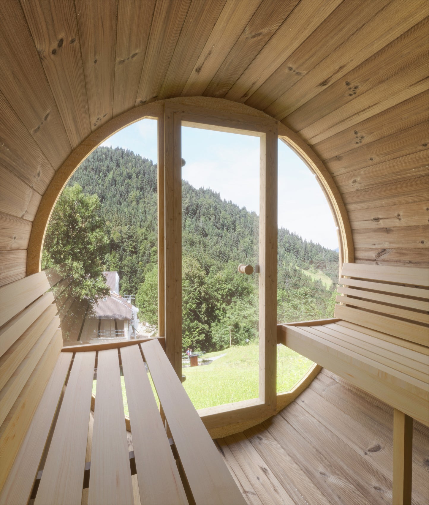 SaunaLife E7G 4 Person Barrel Sauna - Bench View