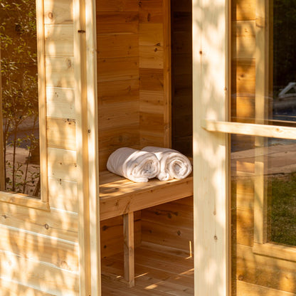 Dundalk Leisurecraft Georgian 6-Person Cabin Sauna With Change Room